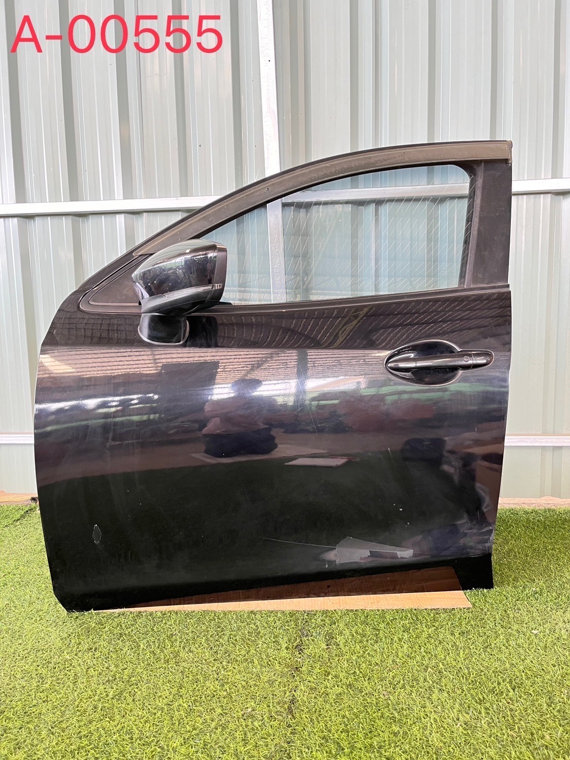 ประตูหน้า L Mazda2 Skyactiv