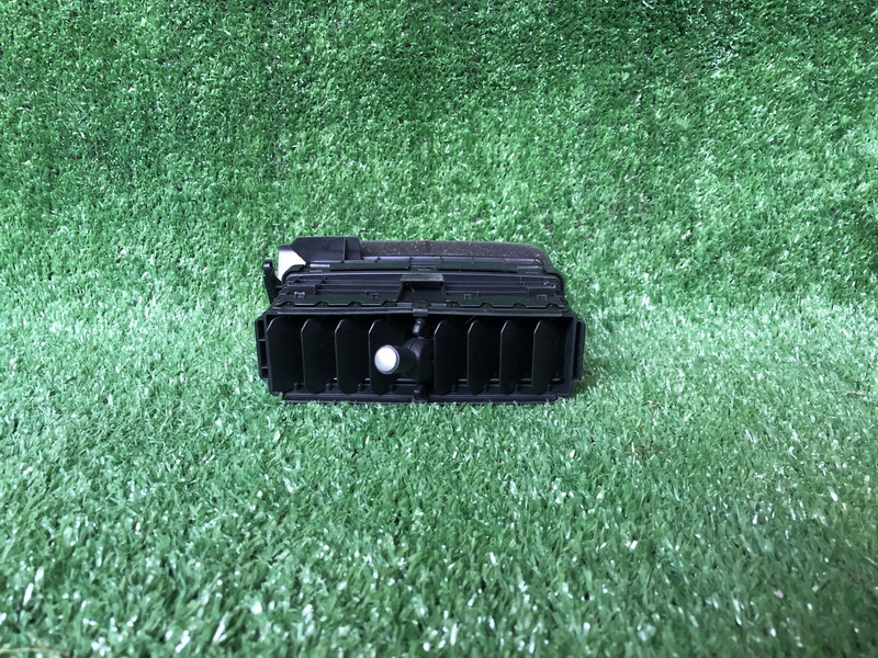 ช่องลมแอร์รถยนต์