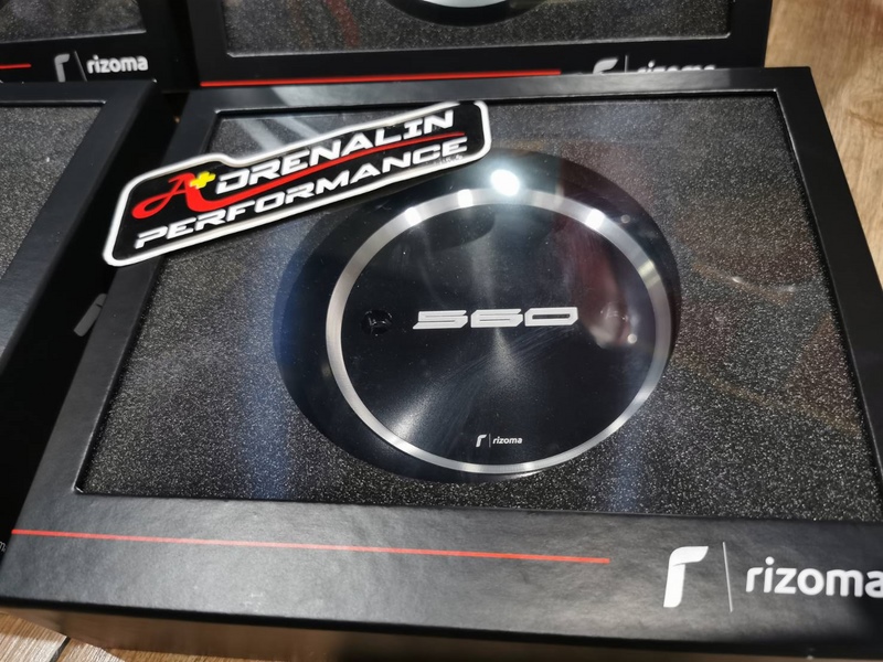 ฝาเครื่อง ฝั่งขวา Rizoma สำหรับ TMax 560 2020+