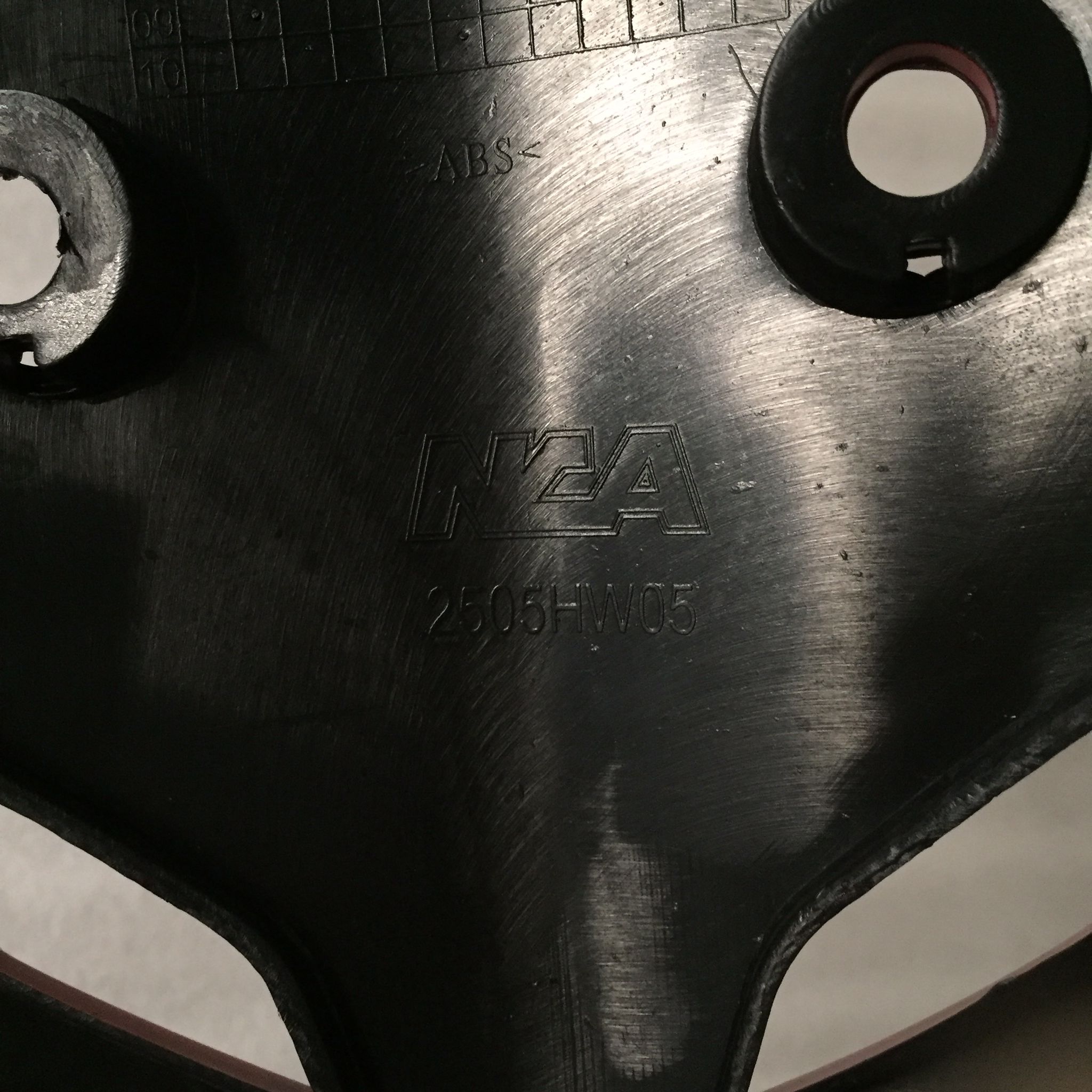 🟩 2505HW05263 ฝาปิดแตรสีแดง R263 สำหรับรุ่น WAVE100S ปี 2005 อะไหล่เทียบ NCA (นำเจริญ) รหัสเทียบ : 64500-KTL-740ZD