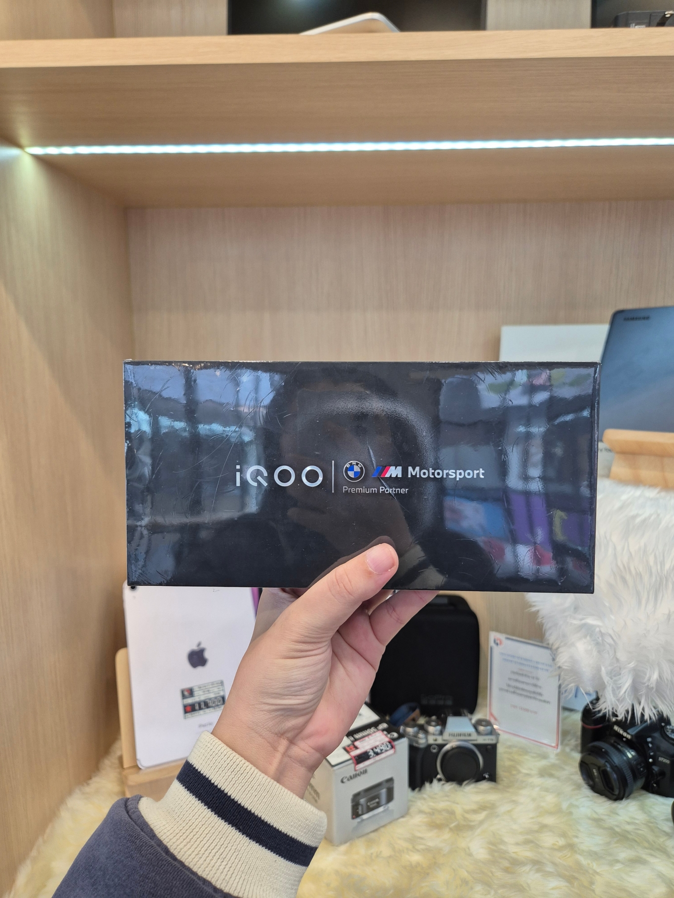 iQOO 13 5G (16+512GB) Alpha Black