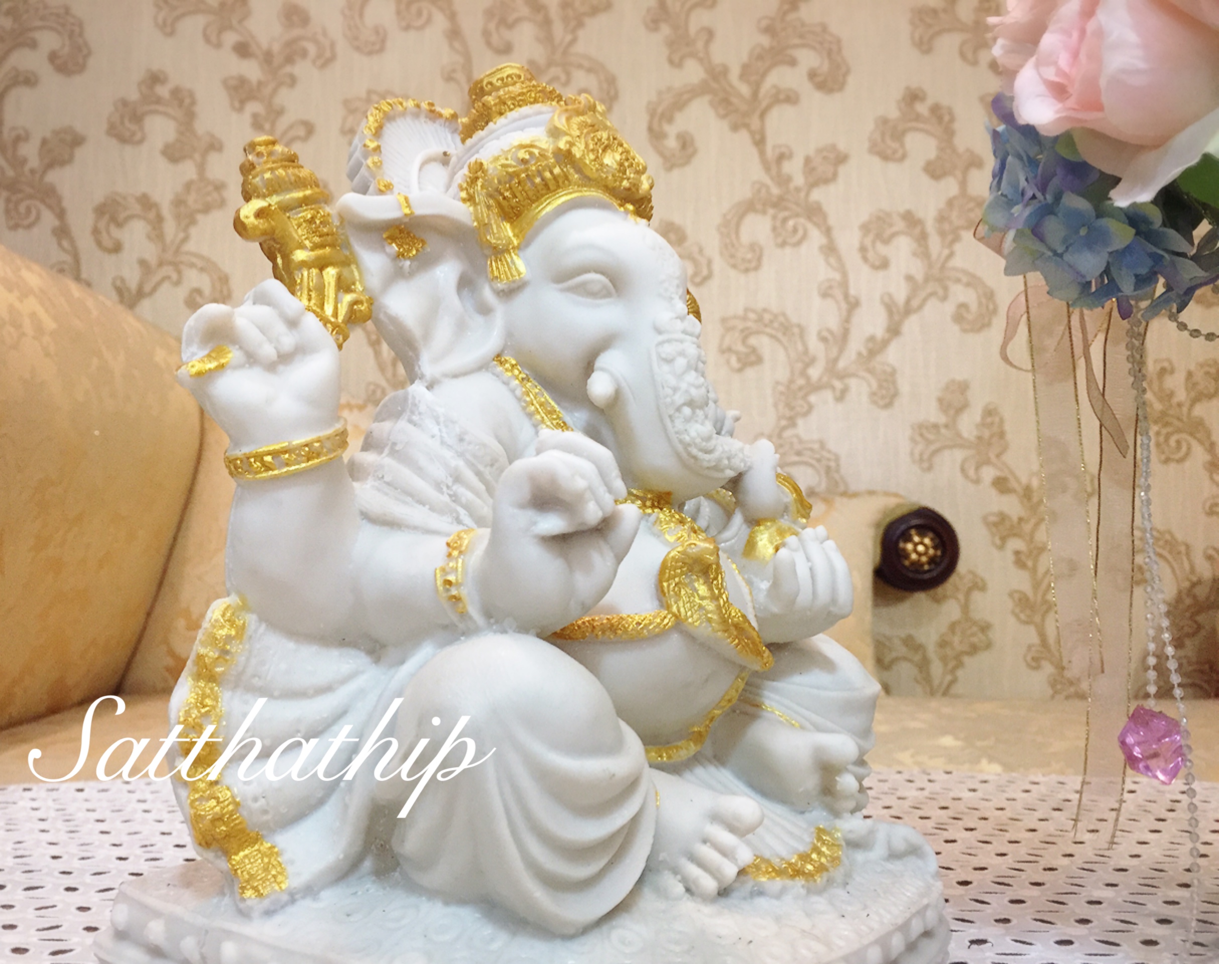 พระพิฆเนศ ปางสัมปทายะคเณศ (เรซิ่น) - Ganesha: Lord of Success