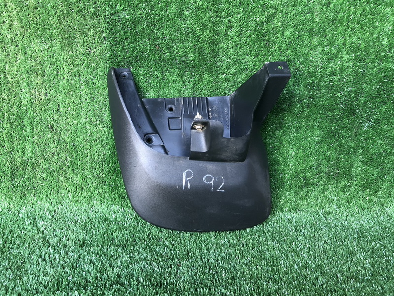 แผ่นกันโคลนรถยนต์