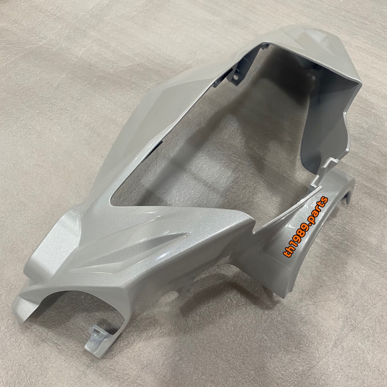 5YP-F6143-00-P3 ฝาครอบไฟหน้าสีขาว SPARK135 (ดิสต์เบรค) 2005,2007 สีขาว(0390,BWC1) , SPARK135RX 2008 อะไหล่แท้ YAMAHA