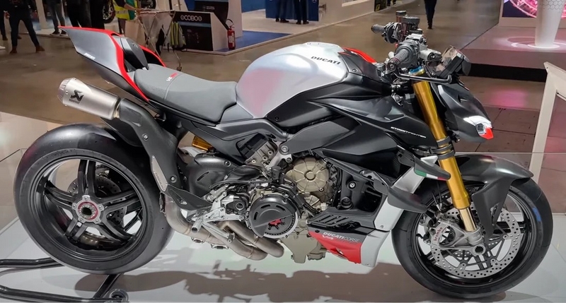 ท่อฟูล Akrapovic แบบปลายคู่ ออกบนสำหรับ streer fighter V4 2023+ (For Exhibition only)