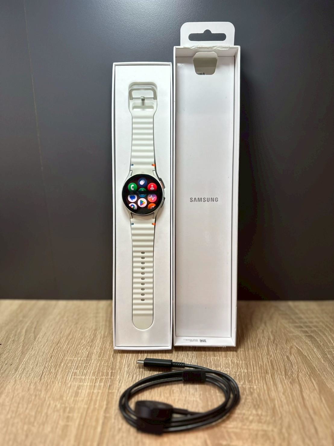 Samsung Galaxy Watch7 (Bluetooth, 40mm)