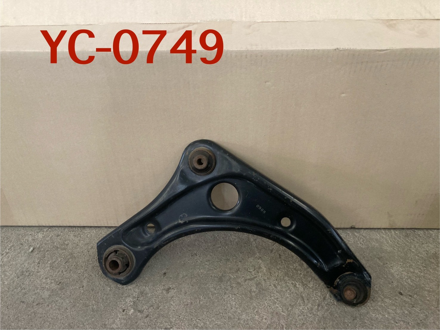 ปีกนกล่าง L Nissan Almera/March 2012+ แท้มือสอง