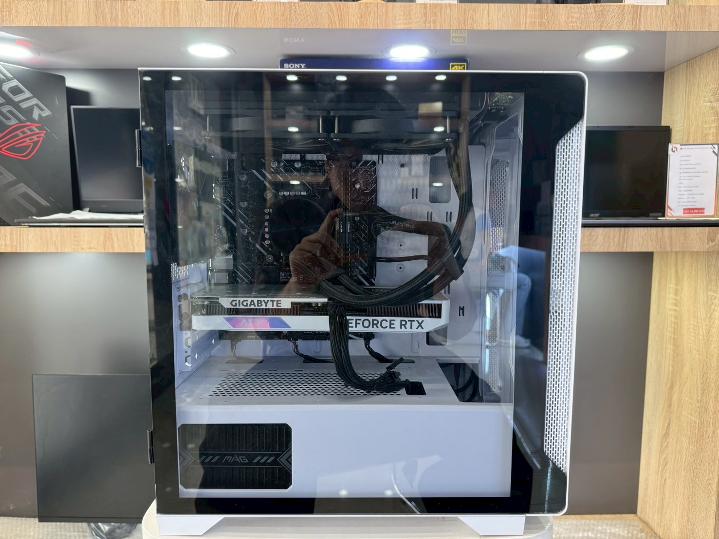 PC ประกอบ : Intel Core i5 12400F / Ram 32 GB /GeForce RTX4060