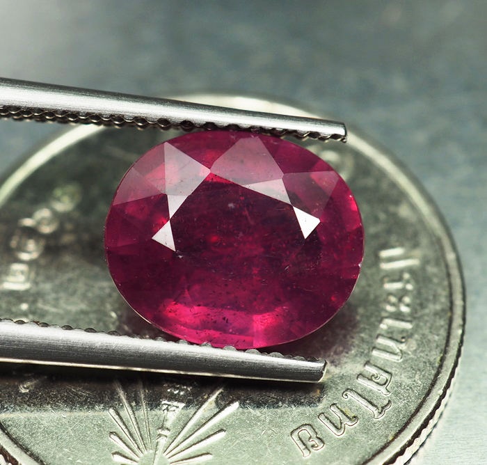 พลอยทับทิม (Ruby) 3.40 กะรัตสีแดงม่วง
