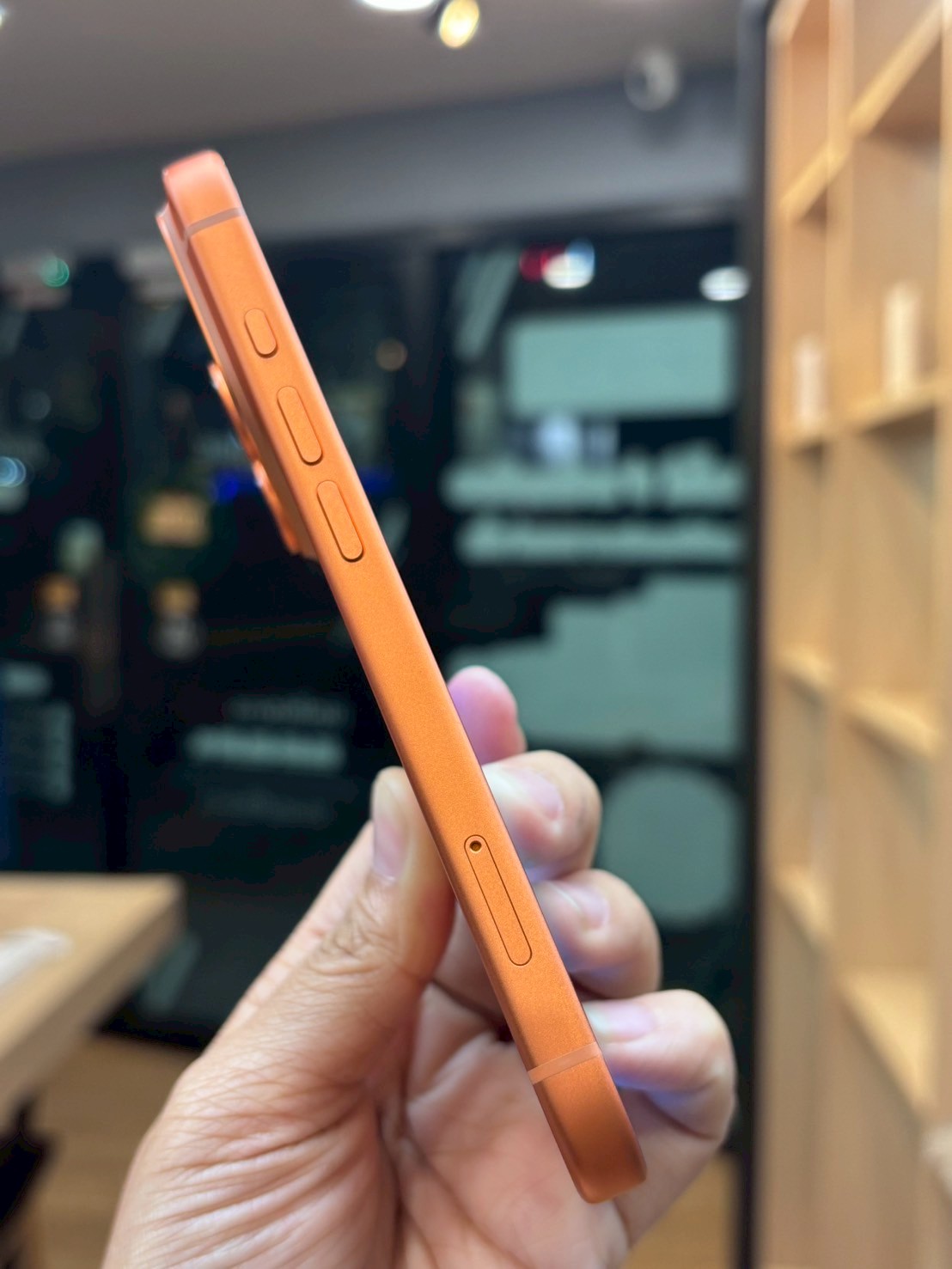 iPhone 17 Pro 512GB Cosmic Orange (มือ1)