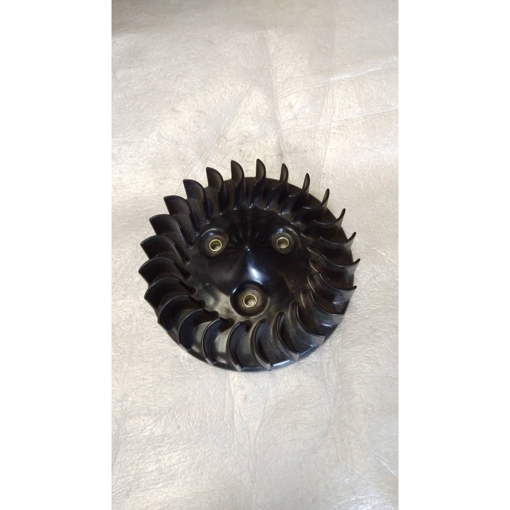 ใบพัดสีดำ สำหรับรุ่น Y111 เมท111 อะไหล่แท้ YAMAHA 4NR-E2611-00