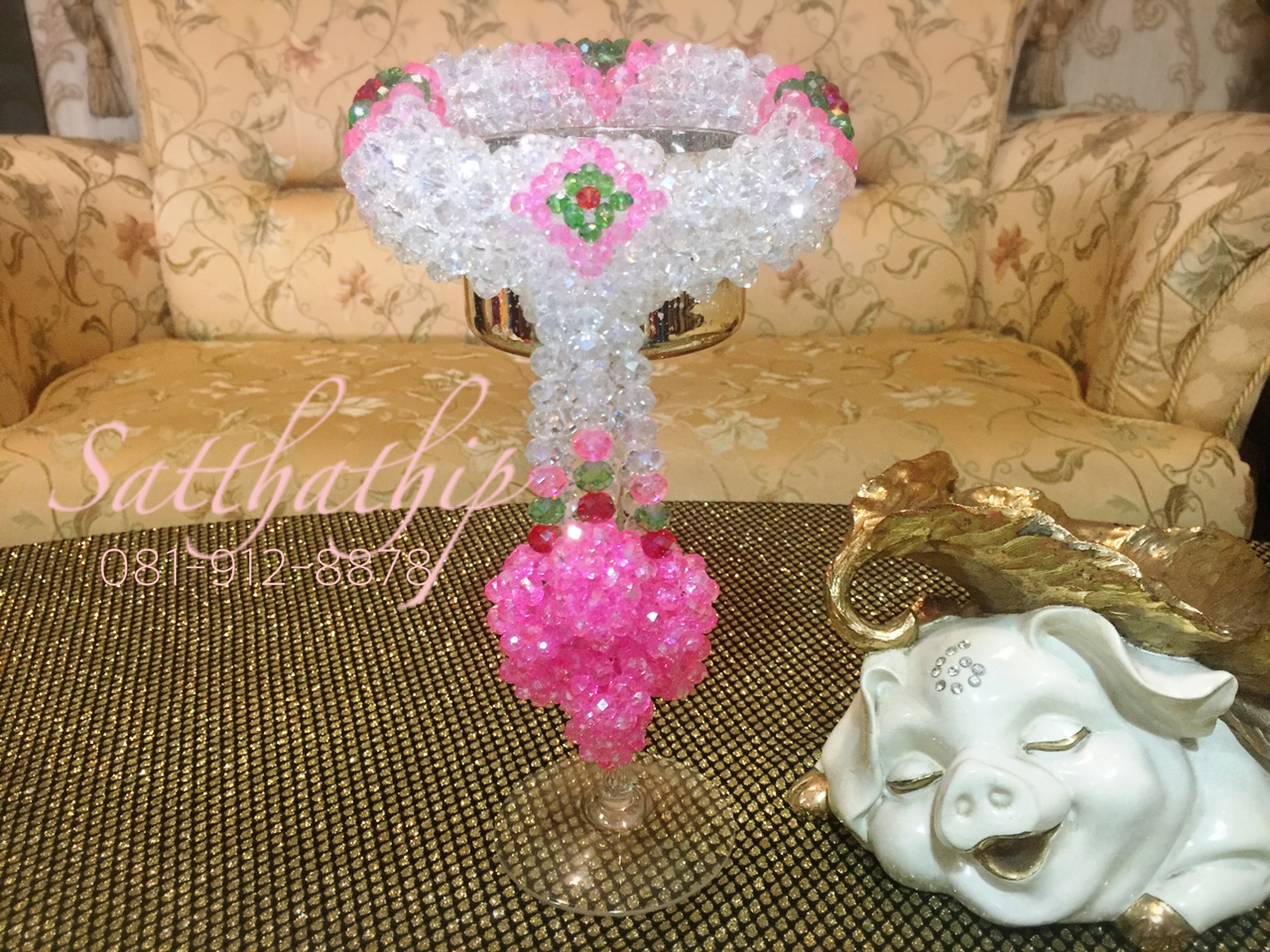 พวงมาลัยคริสตัล สีโทนชมพู - Crystal Garland