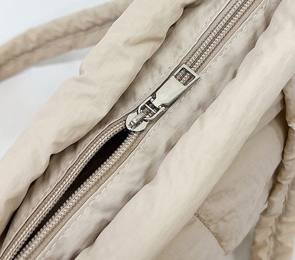 กระเป๋านุ่ม,กระเป๋าผ้านุ่ม,กระเป๋าผ้านุ่มกระเป๋าสะพาย,กระเป๋าสำหรับผู้หญิง,ขนาดเล็ก,ขนาดใหญ่