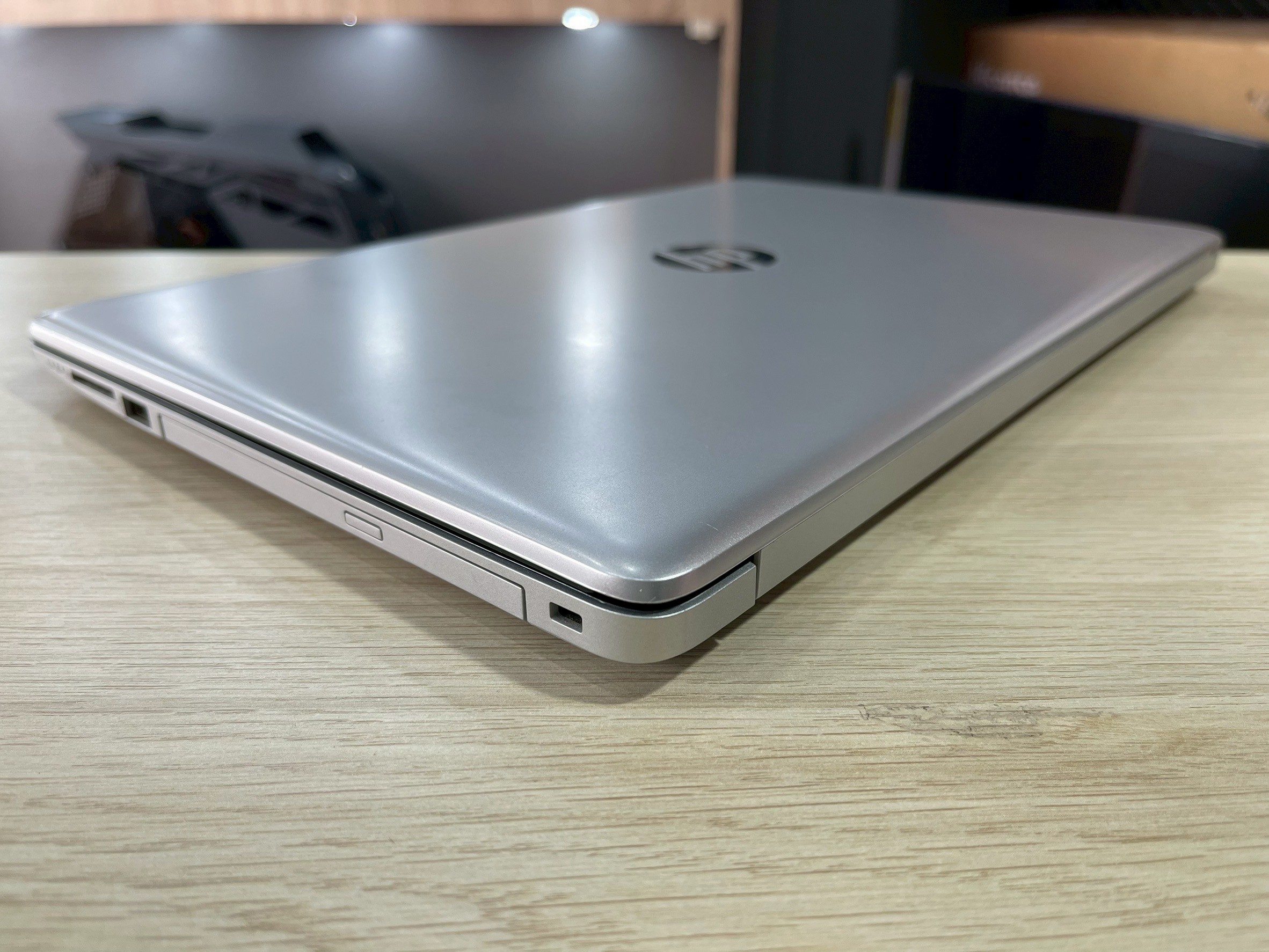 HP 15-DB1002AU (SILVER)