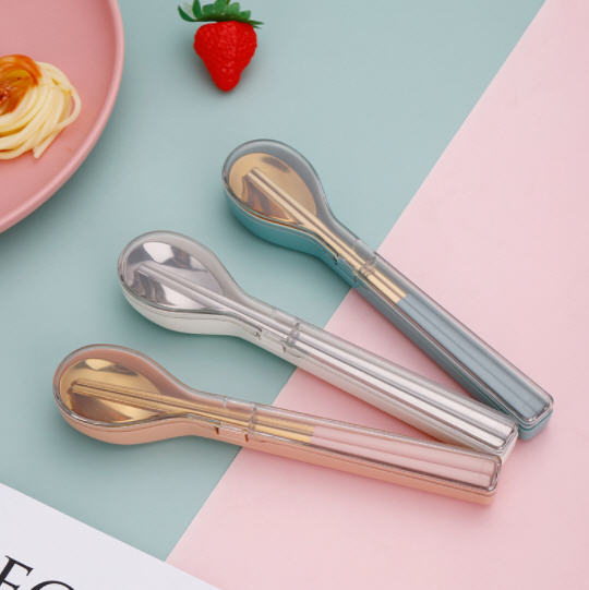 ชุดช้อนตะเกียบ