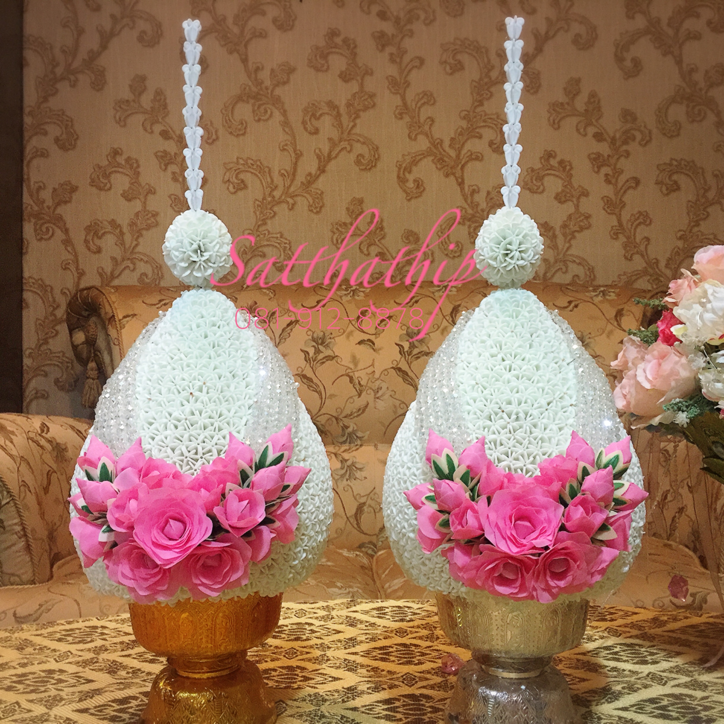 พานพุ่ม - พานพุ่มสักการะ - พานพุ่มดอกรัก - พานพุ่มดอกรักประดิษฐ์ (พลาสติก) - พานพุ่มสีขาว - Panpum