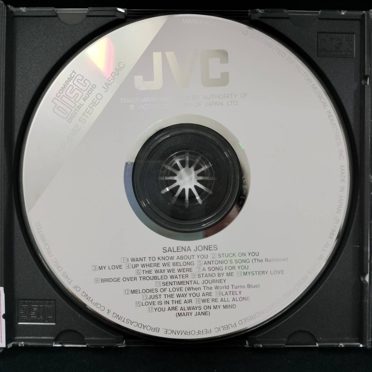 Salena Jones – Salena Jones / JAPAN / ปกในมีจุดเหลือง / ปกหลังมีคราบน้ำเป็นคลื่น / แผ่นดี