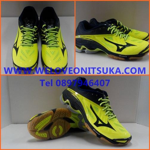 Mizuno Wave Lightning Z2 สีเหลืองเขียวสะท้อนแสง สีสวย น่าใช้ คุณภาพดี โดดเด่น รองรับแรงกระแทกเยี่ยม V1GA160044