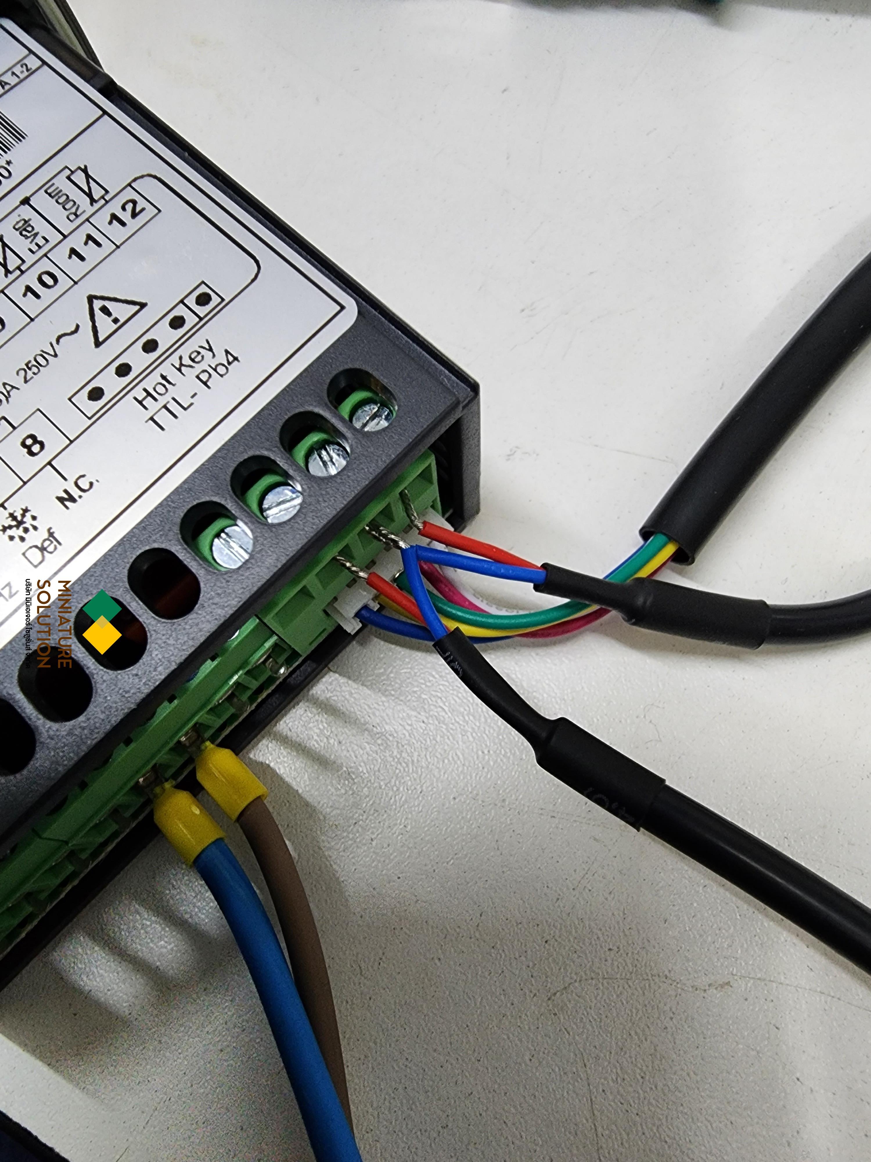 ตู้ควบคุม AHU ระบบทำความเย็นตู้คอนเทนเนอร์ วัดอุณหภูมิ ความชื้น วัดการใช้พลังงานไฟฟ้าเพื่อลดค่าไฟ