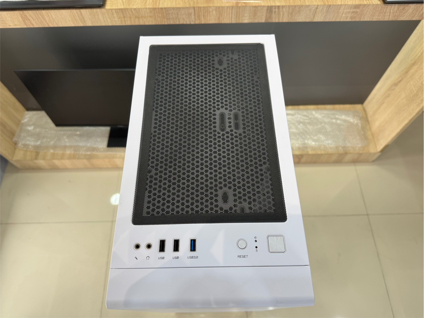 PC ประกอบ : Intel Core i5 12400F / Ram 32 GB /GeForce RTX4060