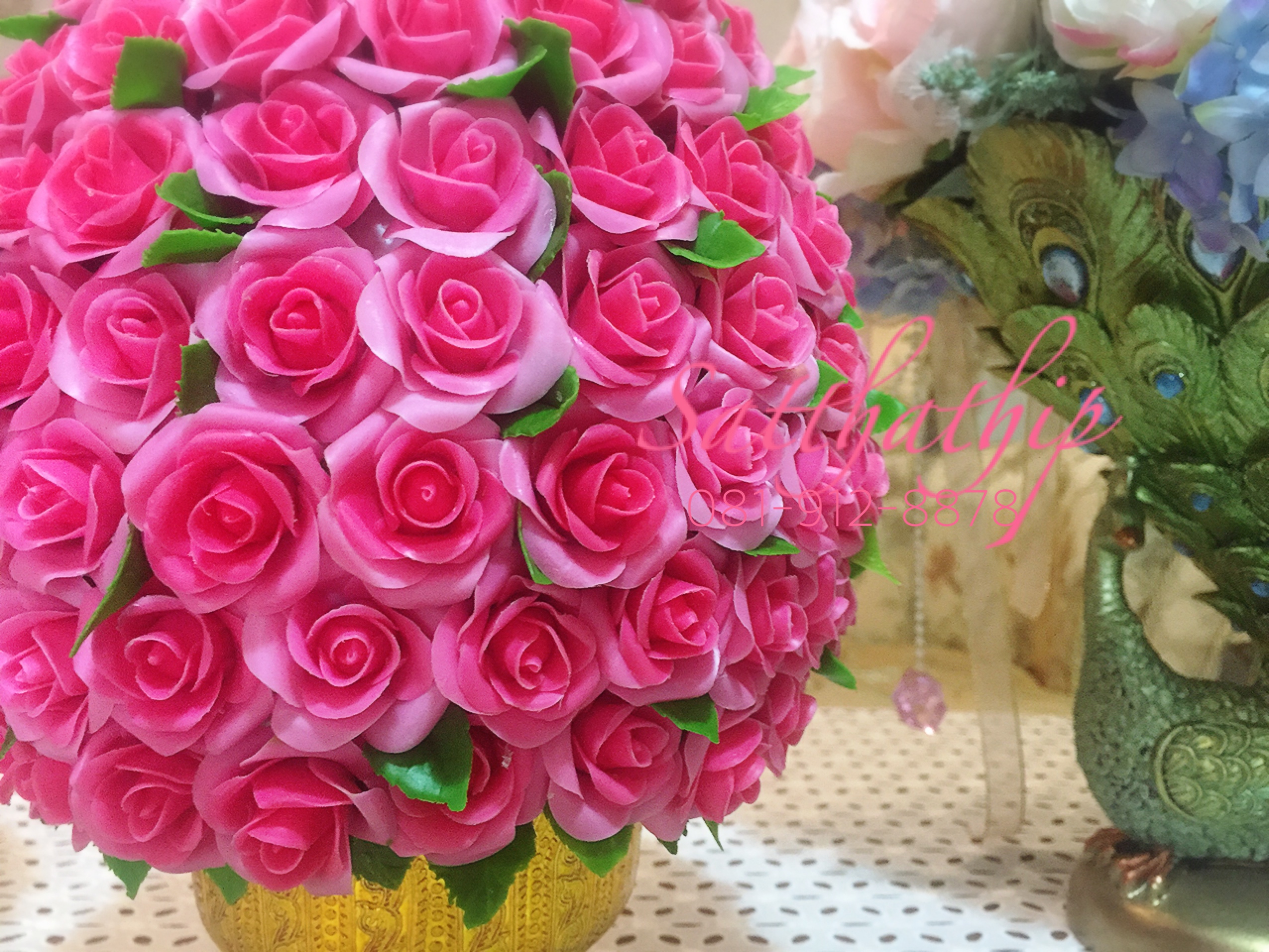 พานพุ่มกุหลาบ ประดิษฐ์จากดิน [8 นิ้ว 5,000 บาท/คู่]