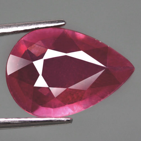 พลอยทับทิม (Ruby) 4.40 กะรัตสีแดงชมพู