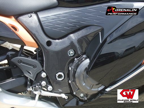 ครอบเฟรมคาร์บอน Clever Wolf สำหรับ Hayabusa 2021+