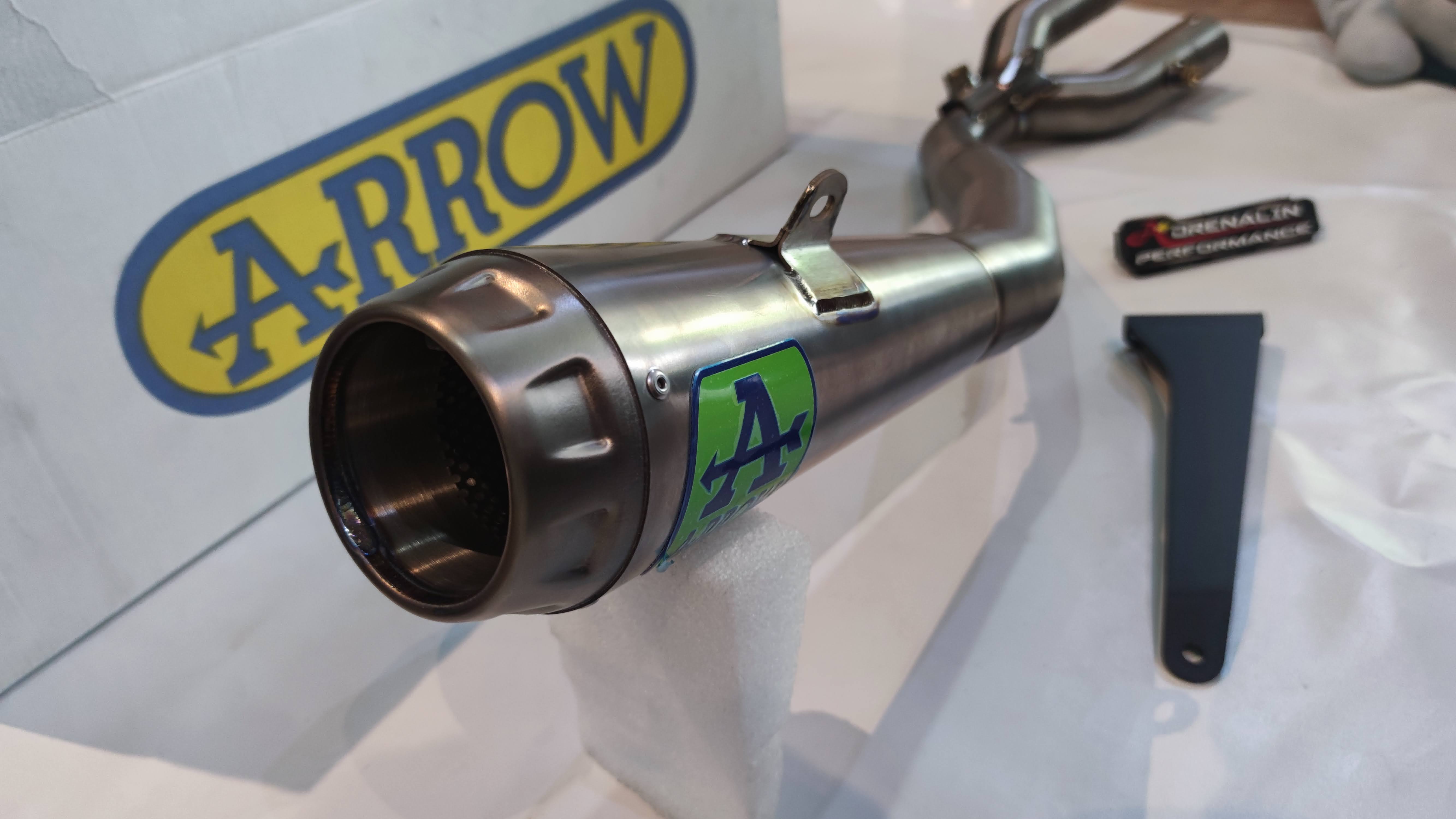 ท่อ Arrow Pro race + Y pipe สำหรับ R1 ปี 2015 ขึ้นไป (For Exhibition only)