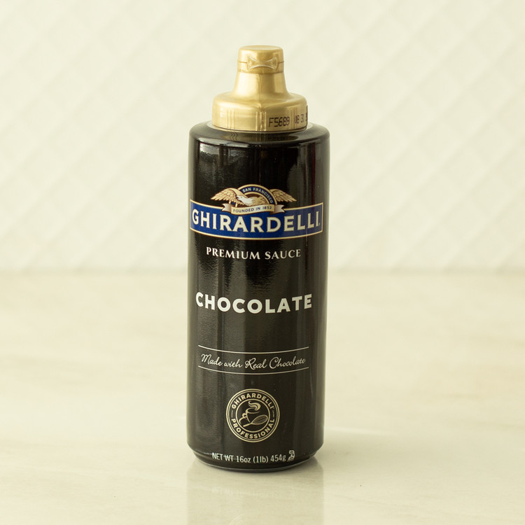 กิราเดลลี่ พรีเมียม ซอส ช็อคโกแลต Ghiraldelli Premium Chocolate Sauce 454 g. (05-8312)