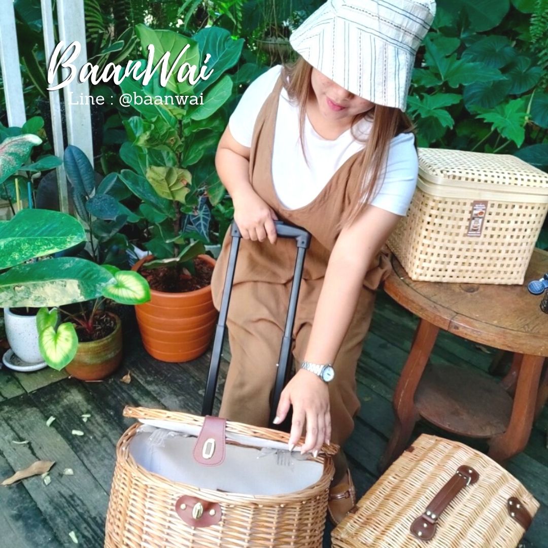 ตะกร้าปิคนิค หวายหลิว บุผ้า แบบล้อลาก