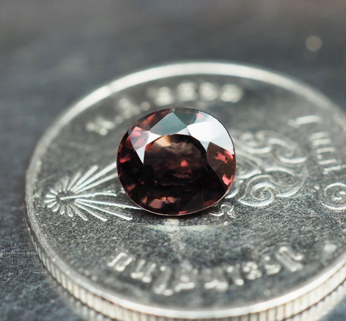 พลอยสปิเนล (Purple Spinel ) 1.05 กะรัต