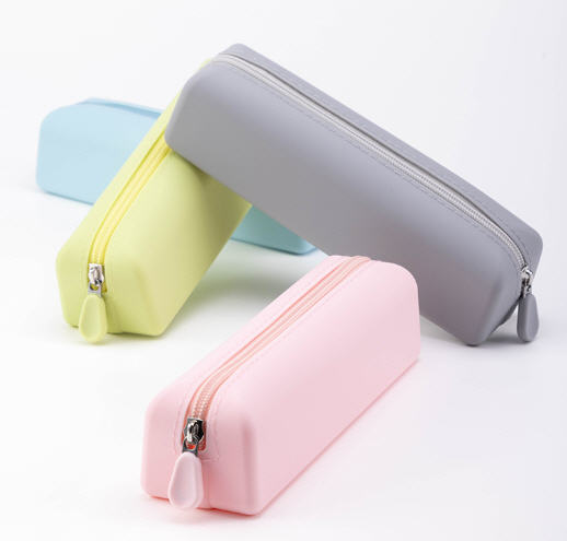 กระเป๋าใส่เครื่องเขียน,กระเป๋าใส่เครื่องสำอาง,กระเป๋าพกพา,สกรีนโลโก้