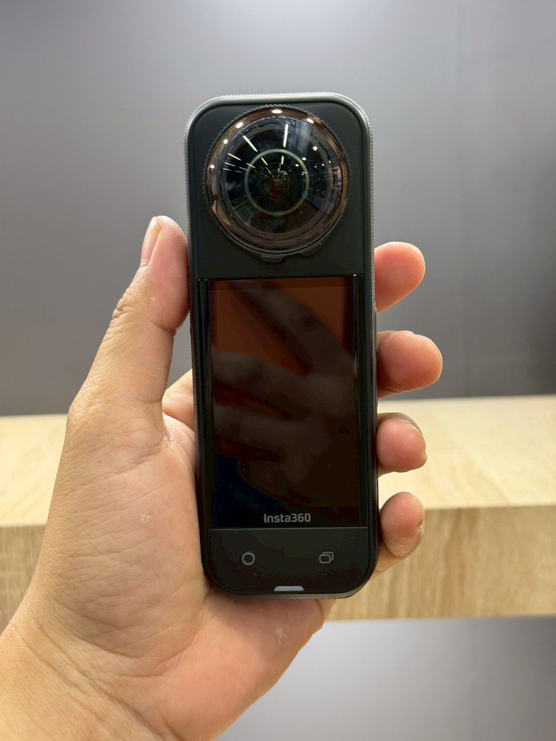 Insta360 X5