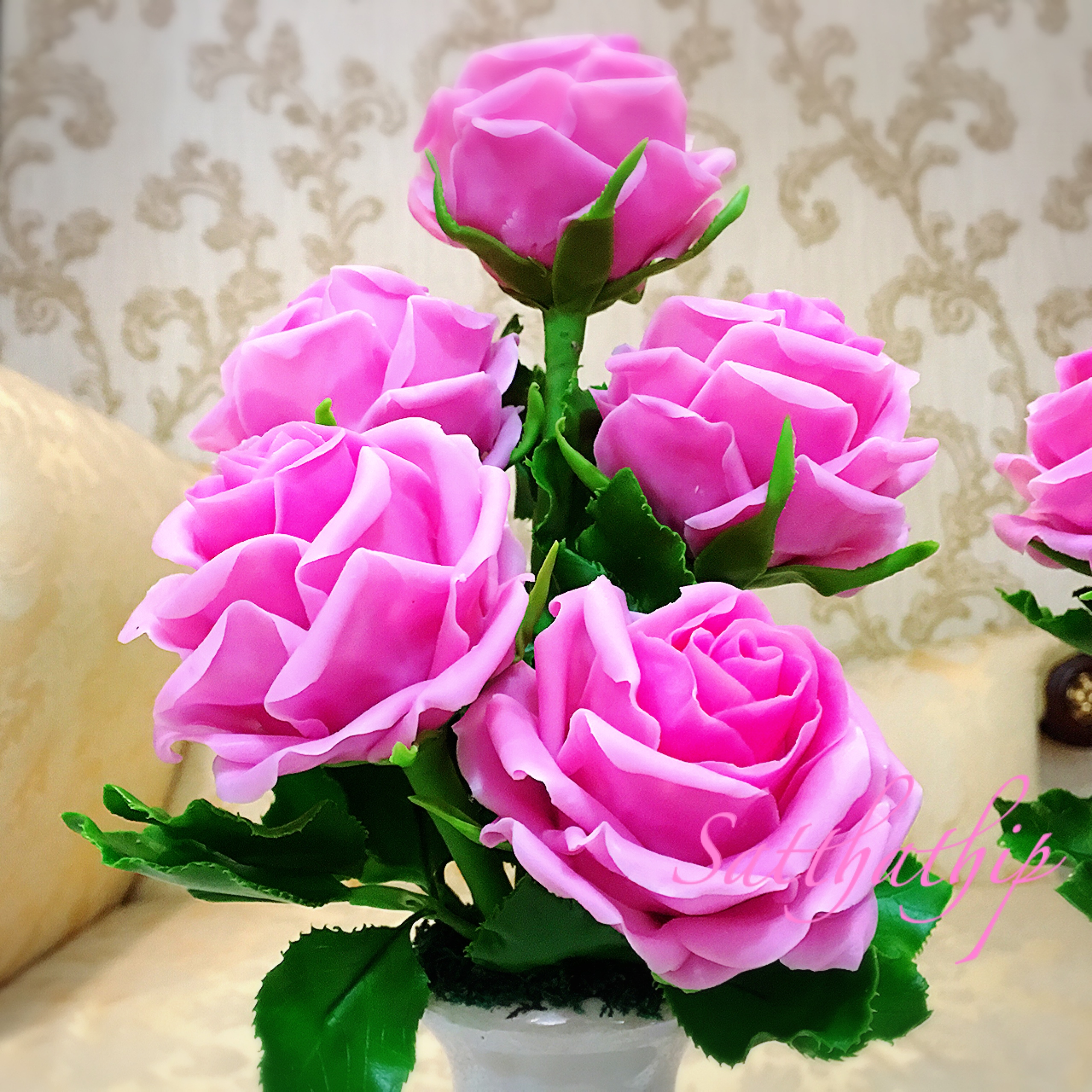 แจกันดอกกุหลาบ สีชมพู ประดิษฐ์จากดิน - ดอกกุหลาบ - Rose Flower