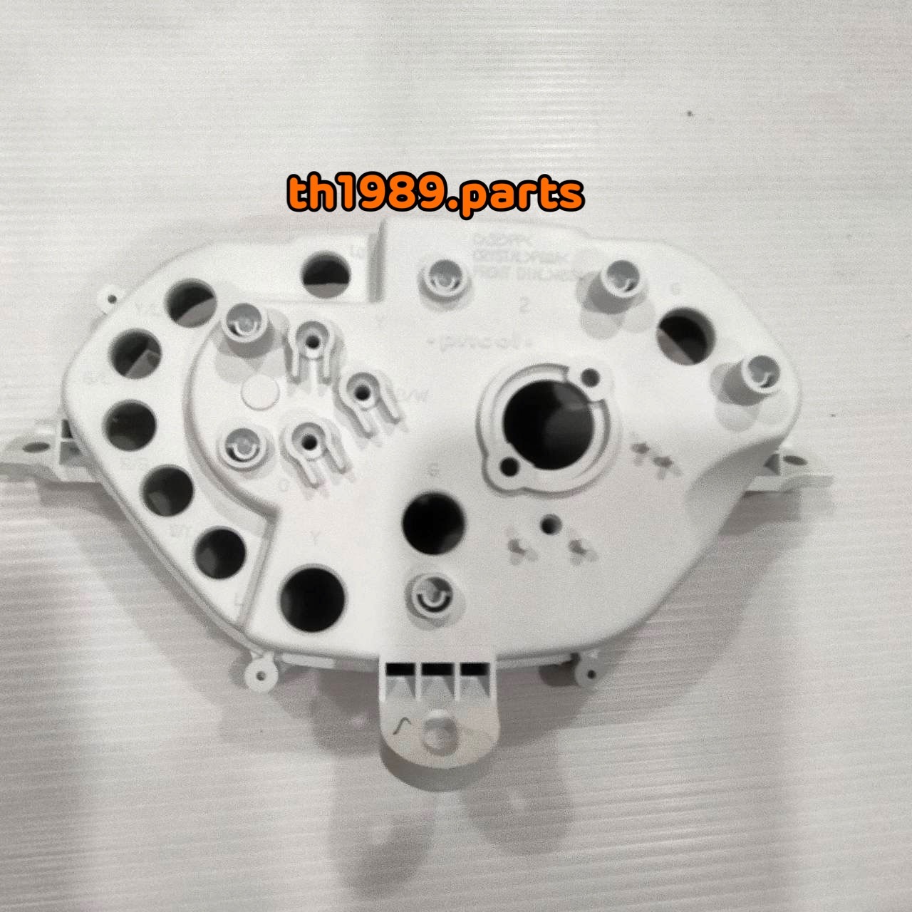 กล่องเรือนไมล์ ตัวล่าง สำหรับรุ่น FW110-I SMASH110 อะไหล่แท้ SUZUKI 34111-45H00-000