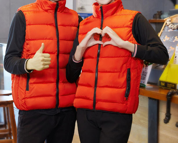 เสื้อกันหนาว,เสื่อนวมกันหนาว,เสื้อนวมกันหนาวติดโลโก้,รับผลิต