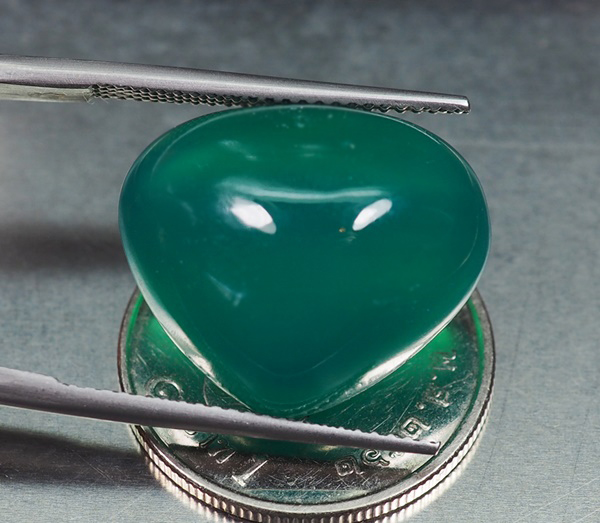 คาลซิโดนีสีเขียว (Green Chalcedony) 17.90 กะรัต