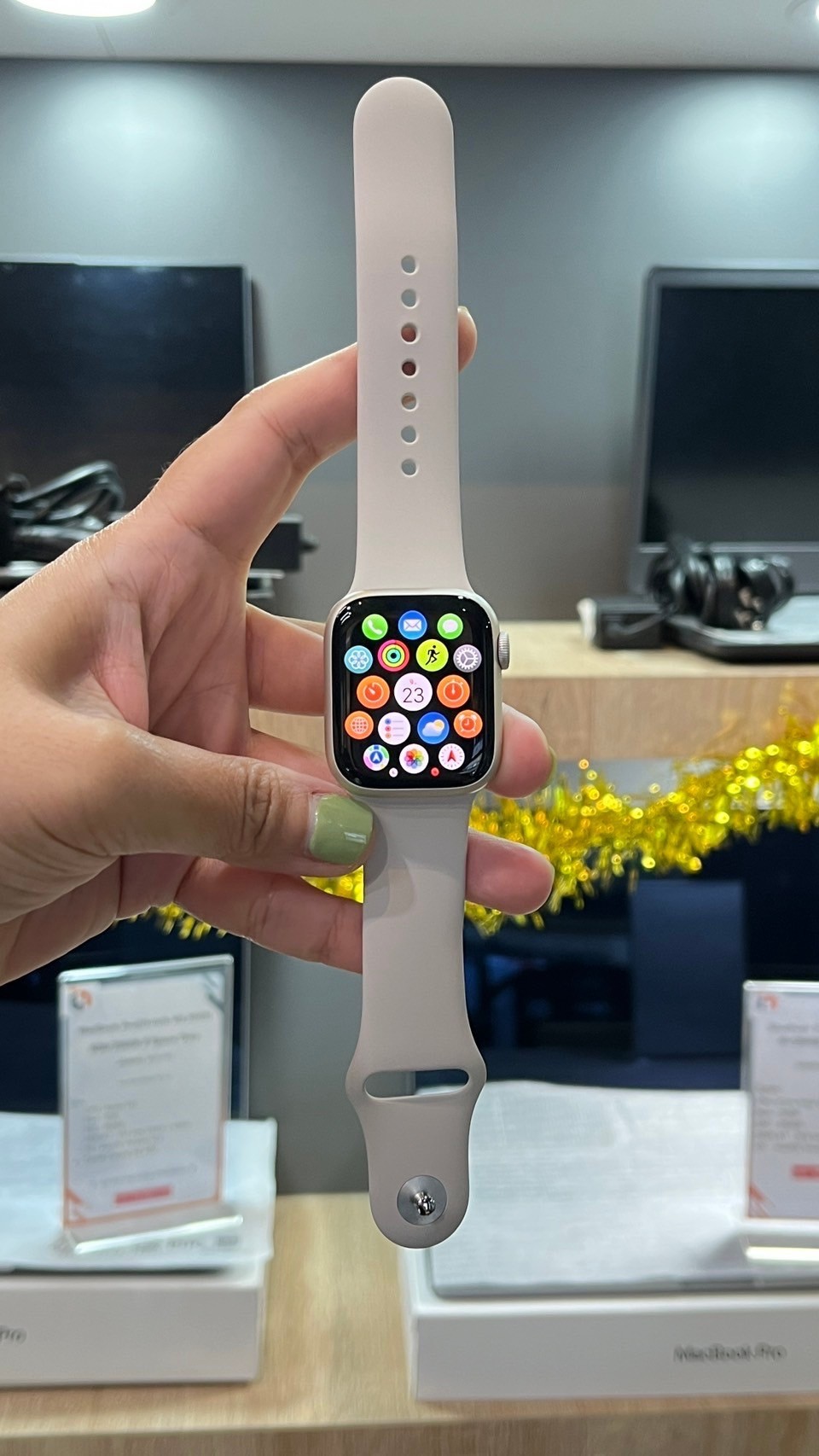 Apple Watch Series 9 GPS 41mm สีStarlight