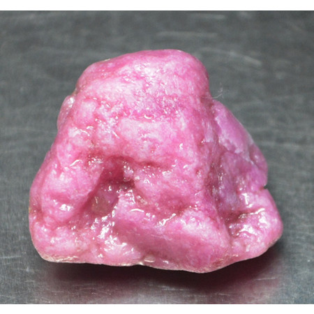 พลอยก้อนทับทิม (Ruby) 39 กะรัต