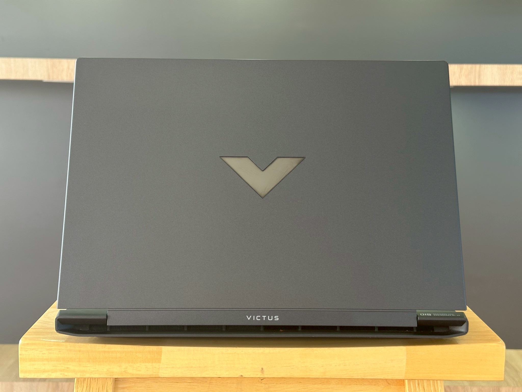 HP VICTUS 15-FB2105AX (MICA SILVER)