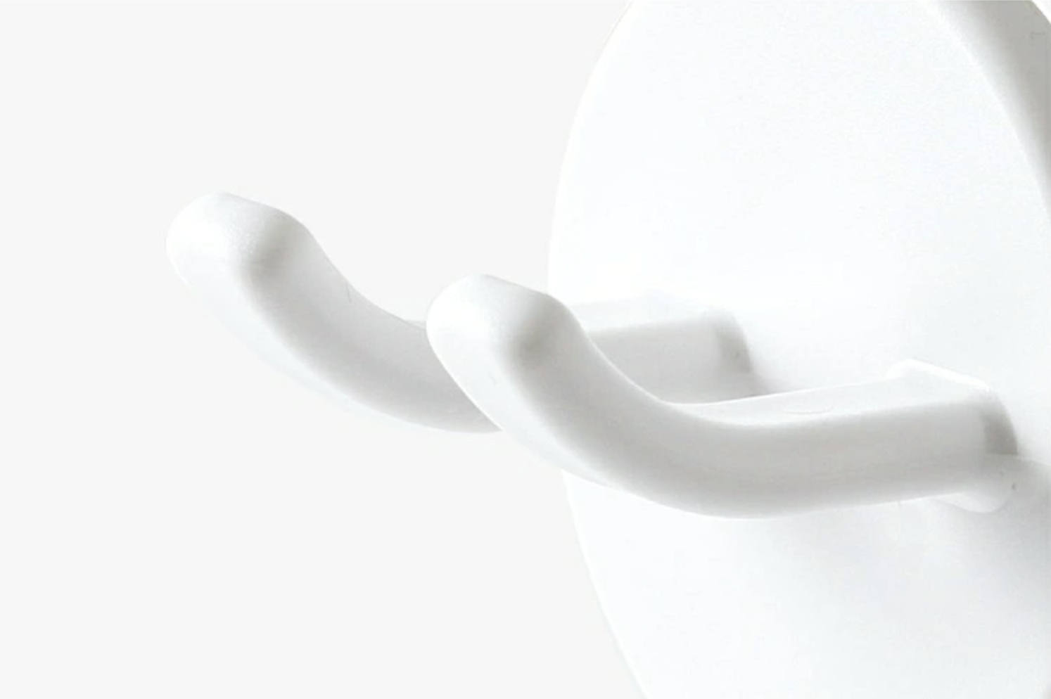 [2ชิ้น] ที่แขวนปลั๊ก ที่แขวนปลั๊กไฟ ที่แขวนปลั๊กติดผนัง ที่เก็บปลั๊กสายไฟติดผนัง ที่แขวนเก็บของ ตะขอแขวนอเนกประสงค์ ประหยัดพื้นที่