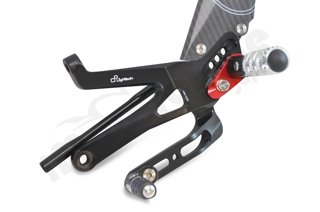 ชุดเกียร์ Lightech ( Adjustable Rearsets) สำหรับ Street fighter V4