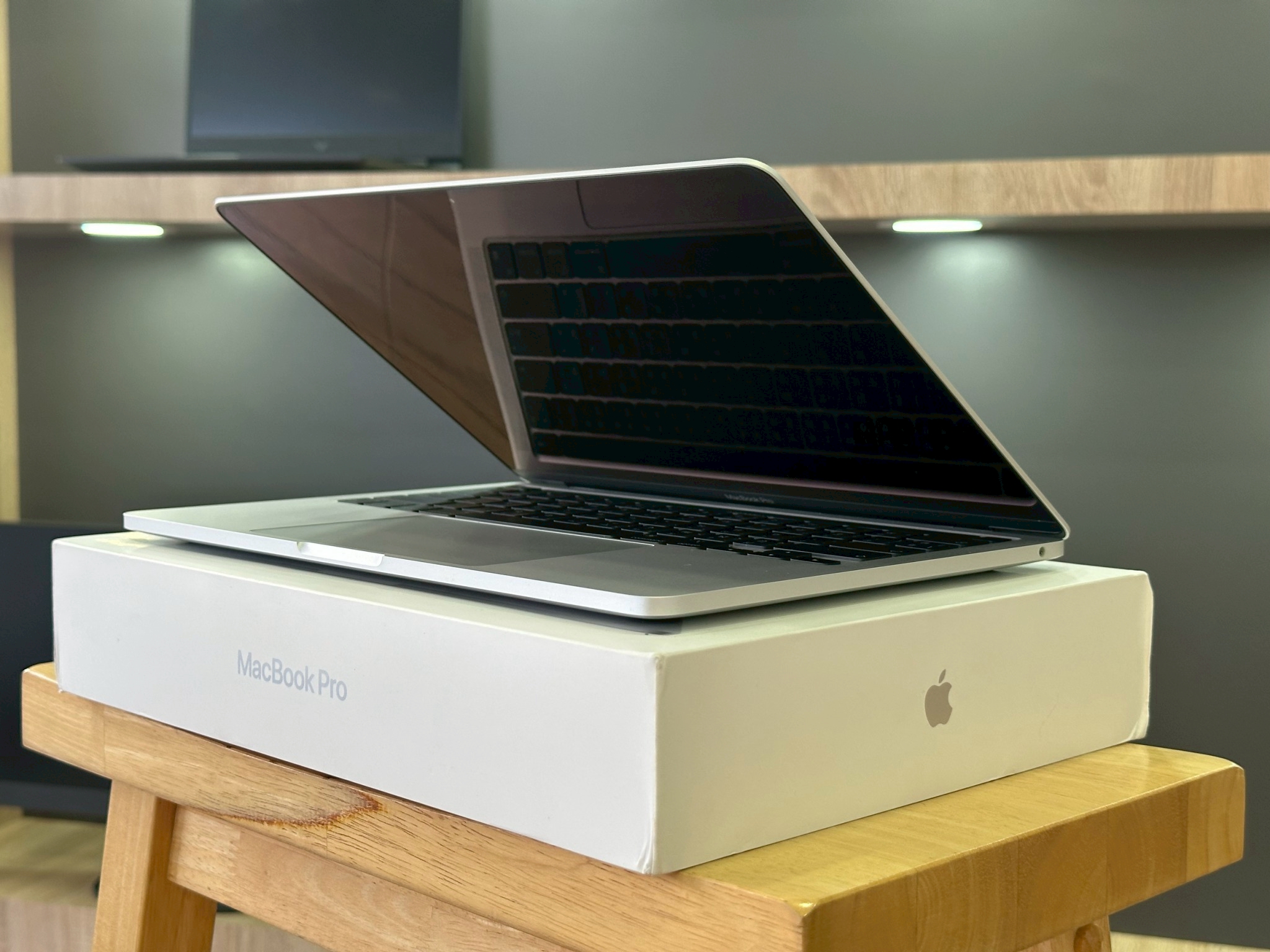 MacBook Pro 13" (M1, 2020) 8/256GB Silver