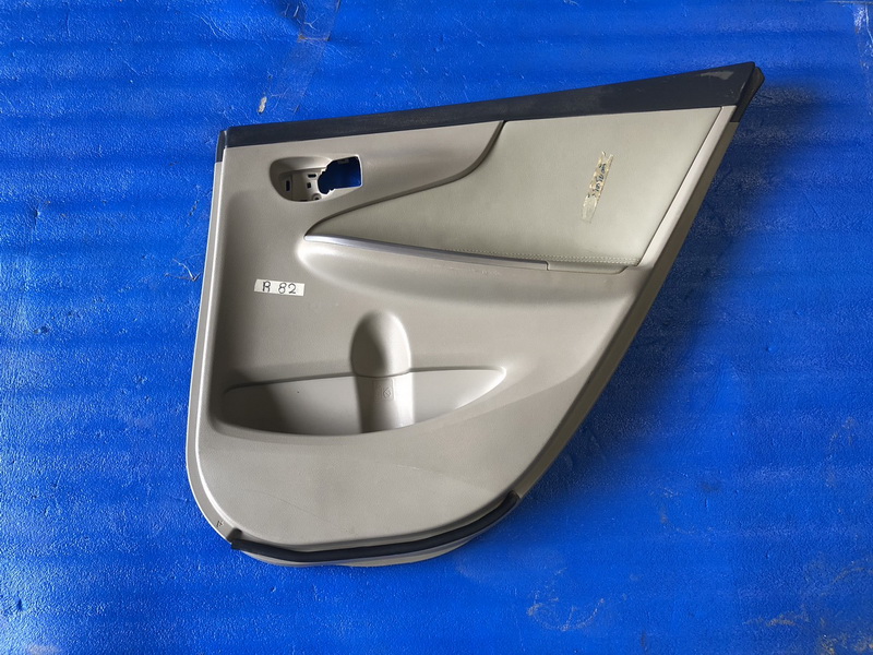 แผงประตู