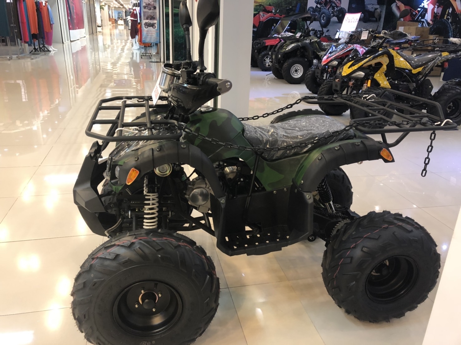 ATV125cc โมเดลใหม่ปีล่าสุด นำเข้ามาตราฐานยุโรปเครื่องยนต์คุณภาพ Shinery ระบบเกียร์ออโต้1 + 1เกียร์ถอย ออโต้คลัส ขนาดรถ: 148X1020x1100MM