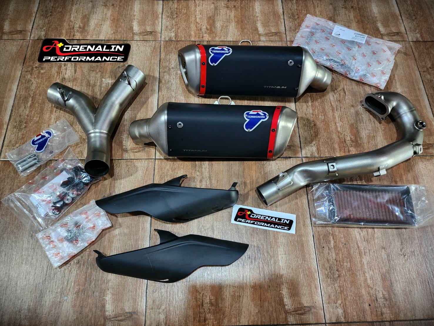 ท่อฟูล Termignoni สำหรับ Hypermotard 698 mono ท่อคู่ไทเทเนียมดำ พร้อมคอ racing แสตนเลส (For Exhibition only)