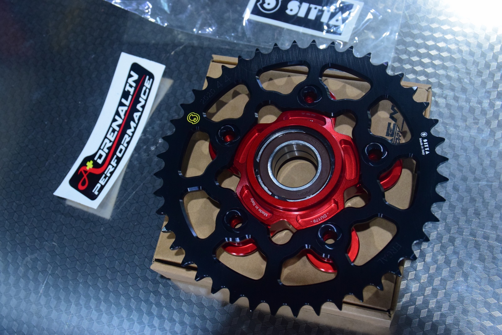 แคริเออร์ AEM สำหรับ Panigale 899