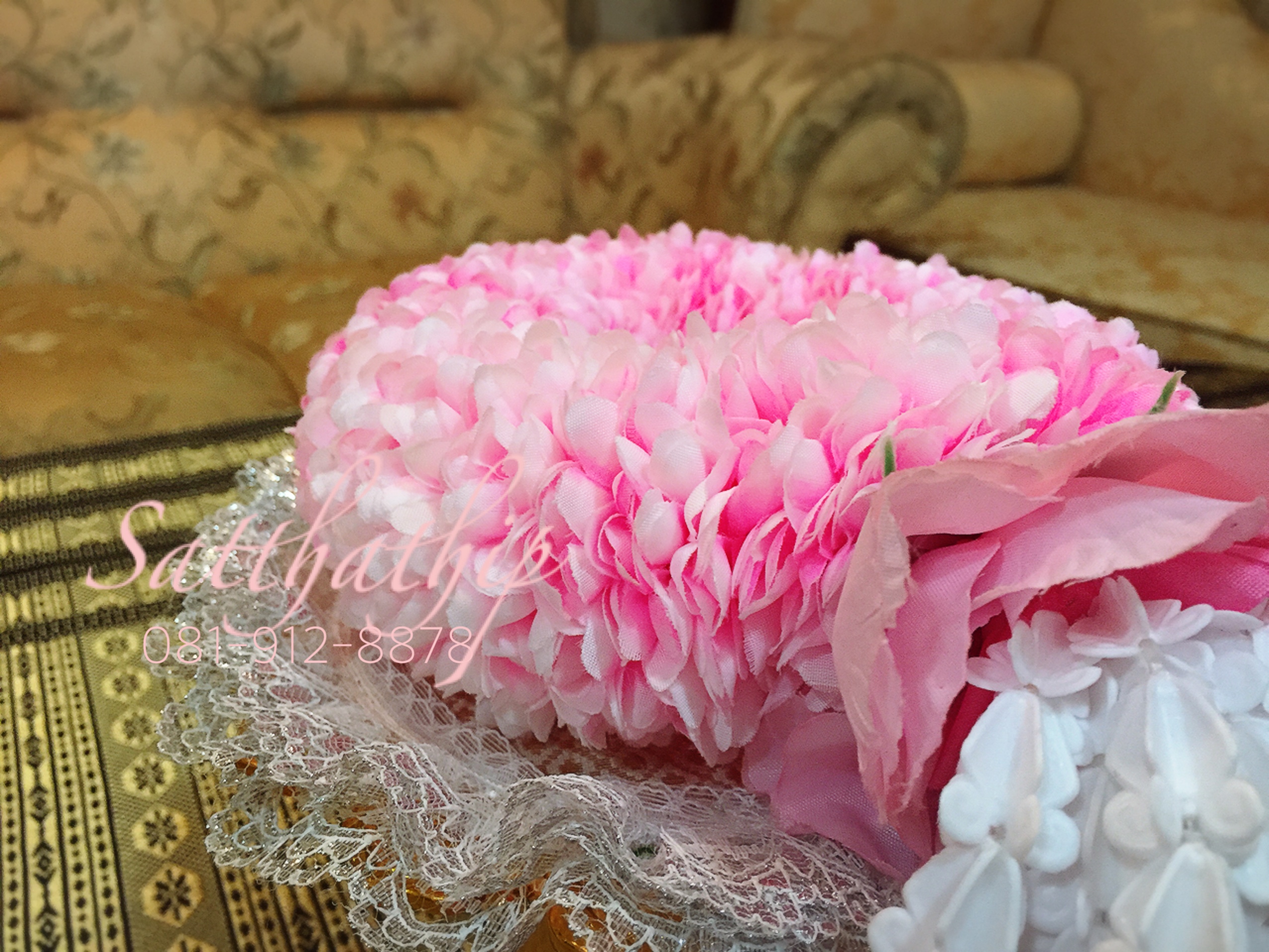 พวงมาลัยผ้า ดอกมัม สีชมพูอ่อน - พวงมาลัยผ้า - Fabric garland