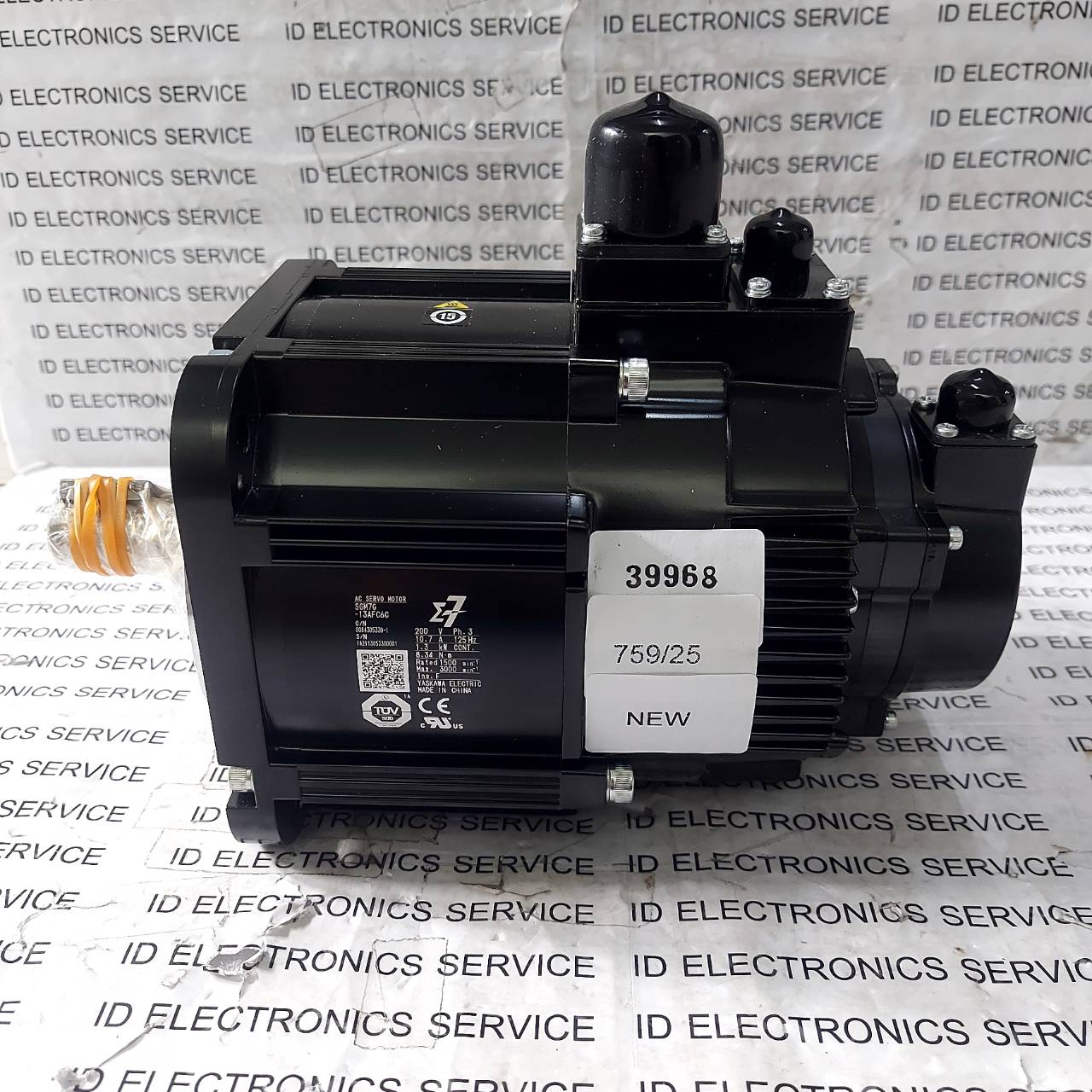 SGM7G-13AFC6C YASKAWA SERVO MOTOR