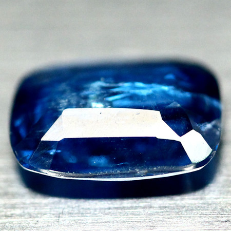 พลอยแท้ไคยาไนท์ (Kyanite) 2.21 กะรัต